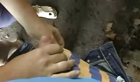 جوان ورزش ها با استفاده سکس کلیپ خارجی از سوراخ الاغ او